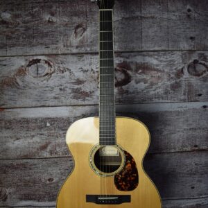 2004 Larrivee OM-09
